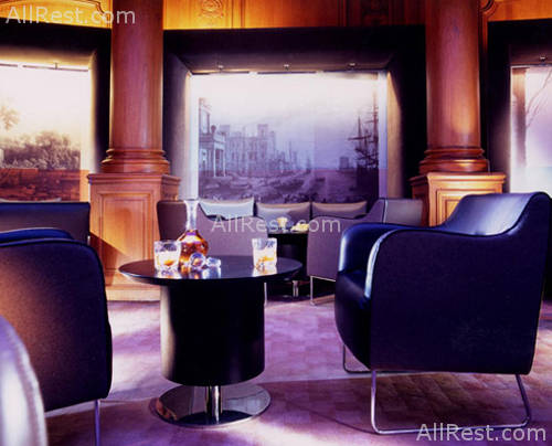 Hotel Plaza Athenee 49